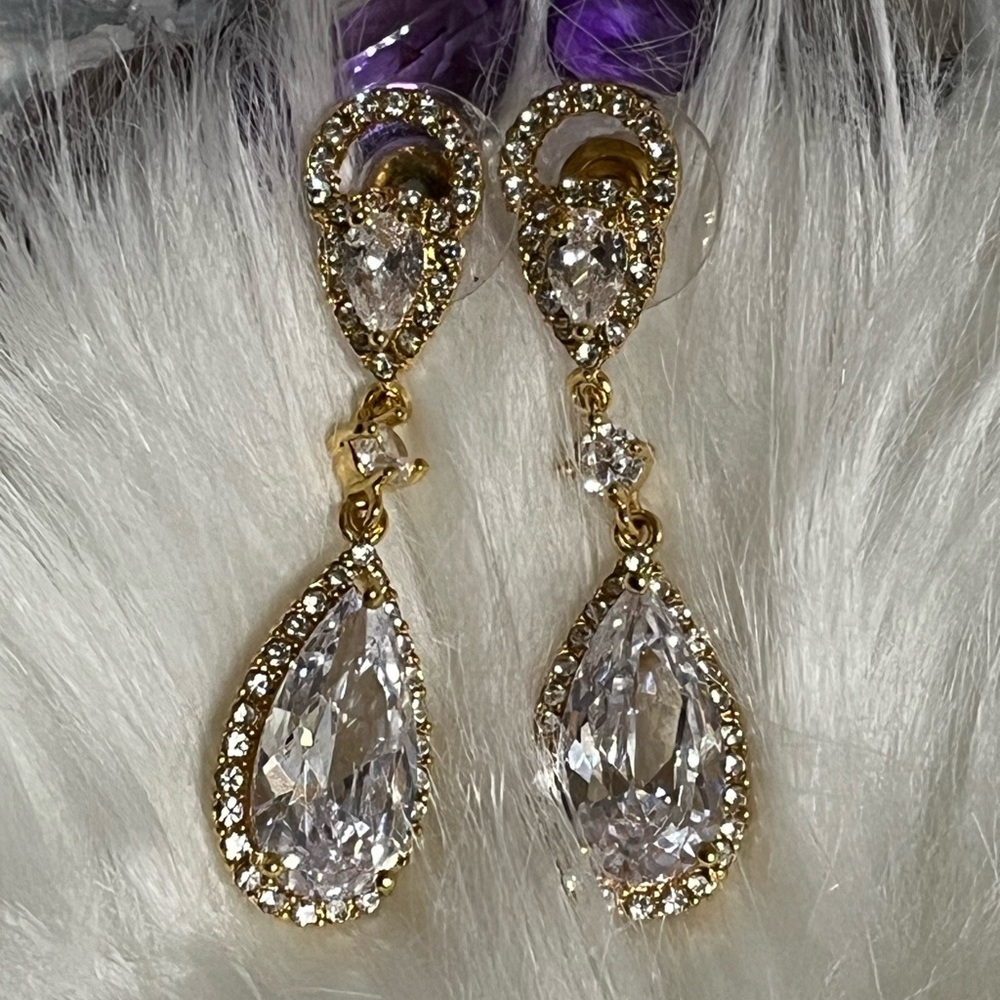 Glam Sparkling Halo Earrings